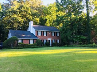 5560 Surrey Ct, Alpharetta, GA 30009