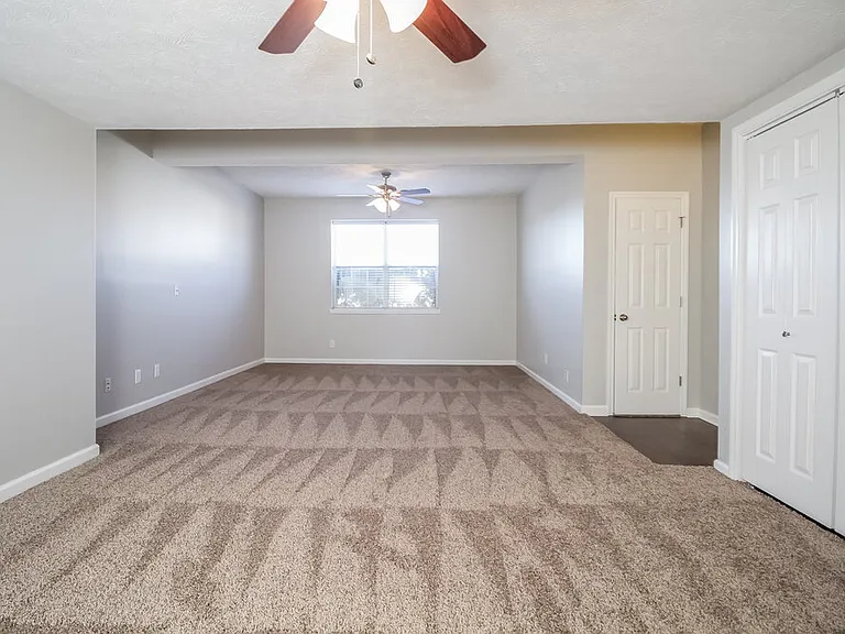 3261 Clapham Rd — Photo 9