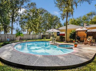 1607 Morton League Rd, Richmond, TX 77406