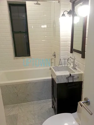 Rented by Uptown Flats LLC | media 4