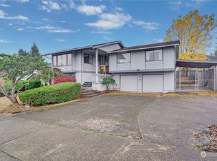 2813 SW 342nd St, Federal Way, WA 98023
