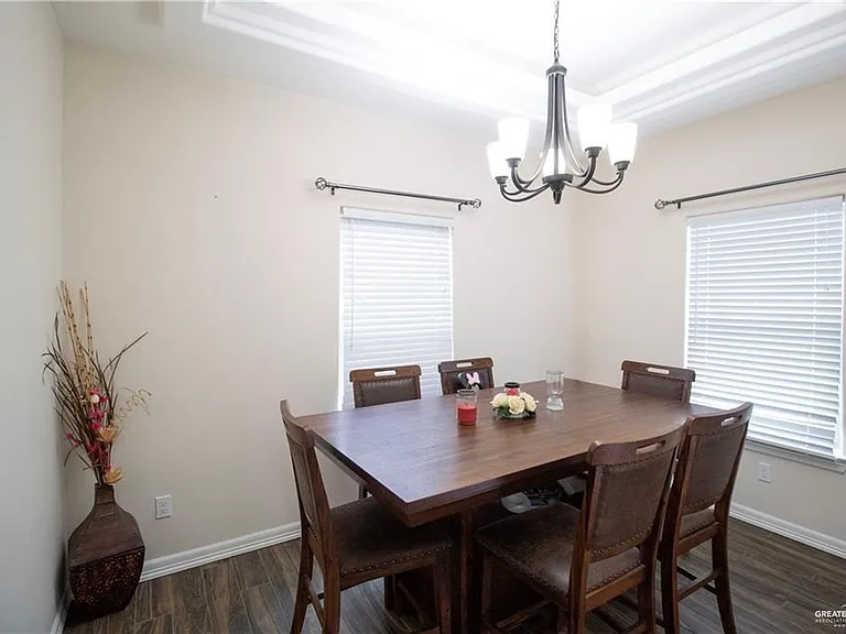 2901 E Imperial Oaks Dr — Photo 6