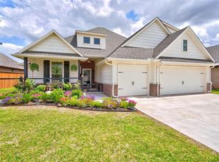 19004 Grove Pkwy, Edmond, OK 73012