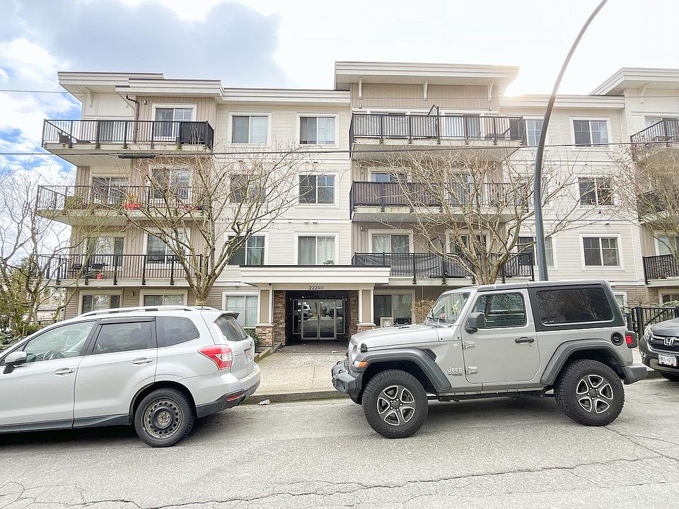 1st image of 22290 North Ave #308