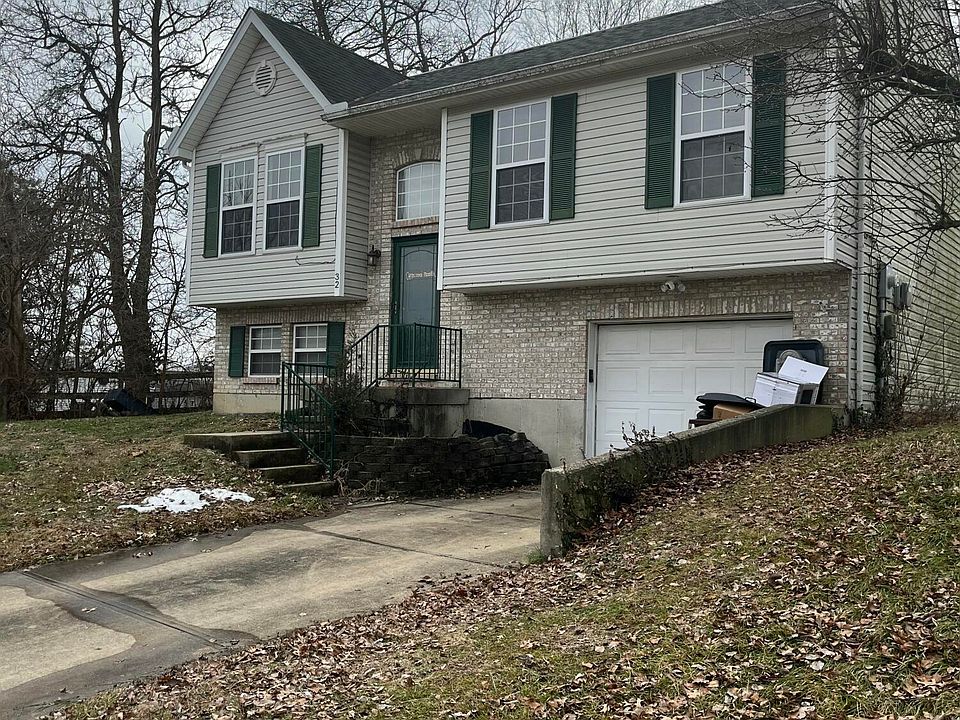 1st image of 32 Pine Top Dr