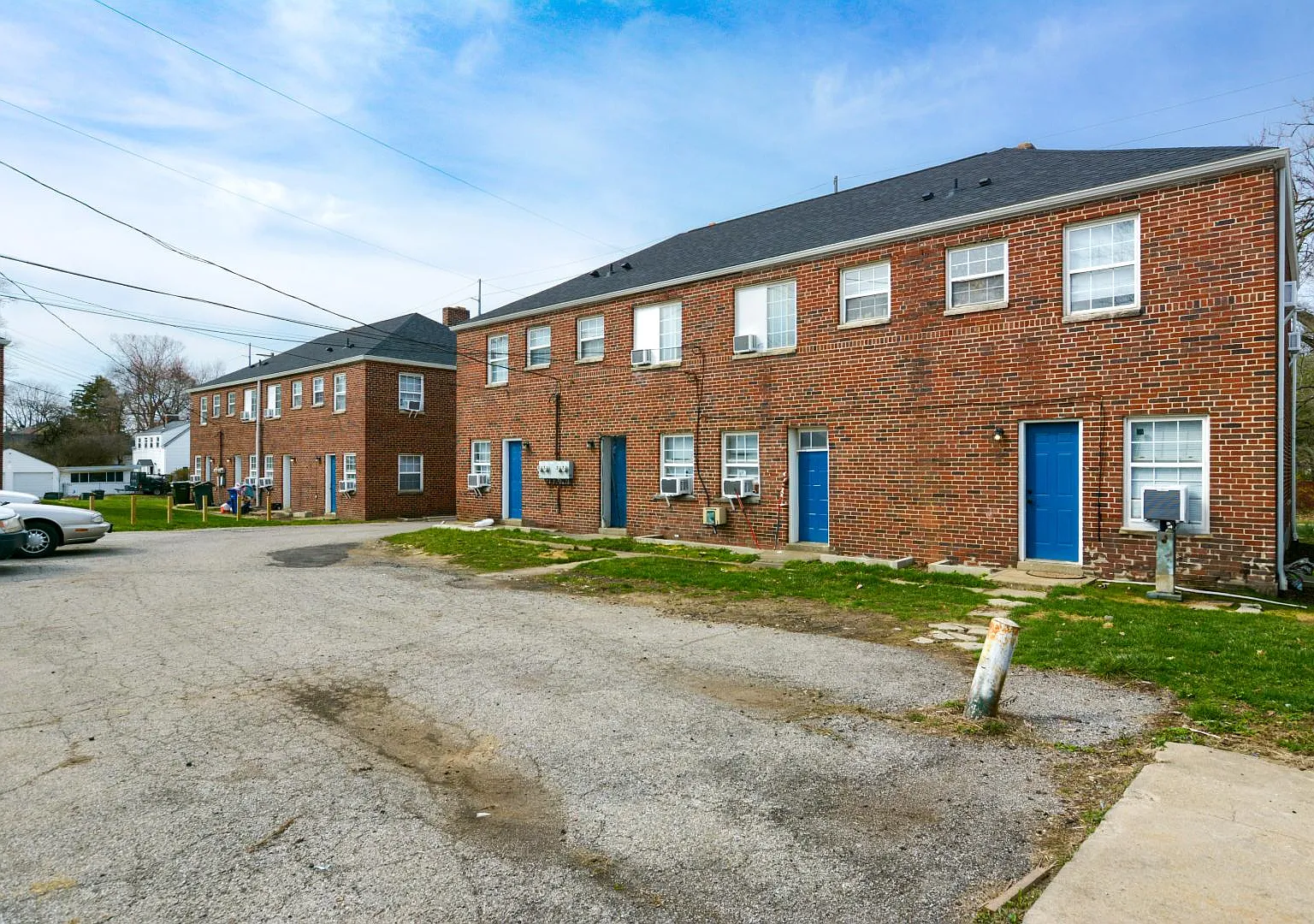 494 S James Rd — Photo 4