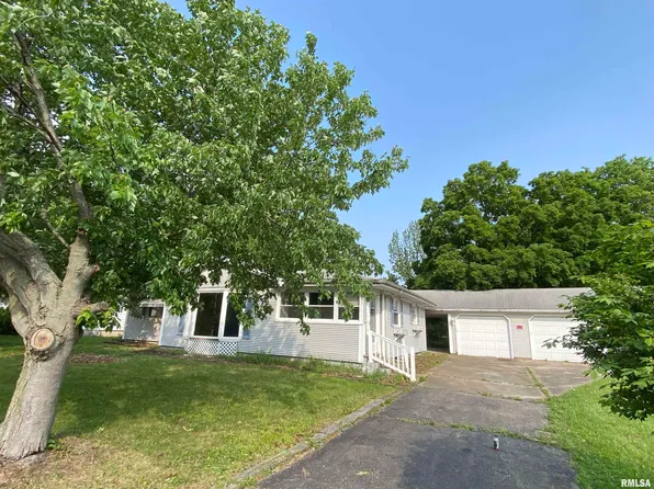 13741 N Edgewater Dr, Chillicothe, IL 61523