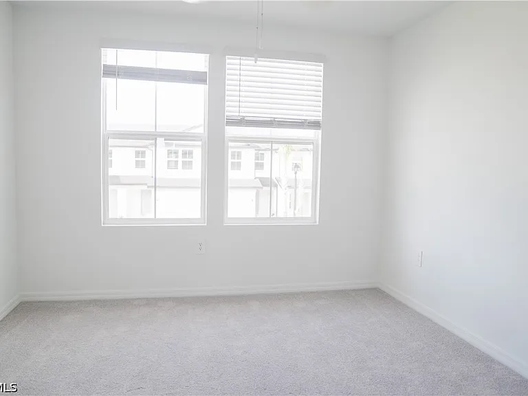 17530 Paradiso Way — Photo 5