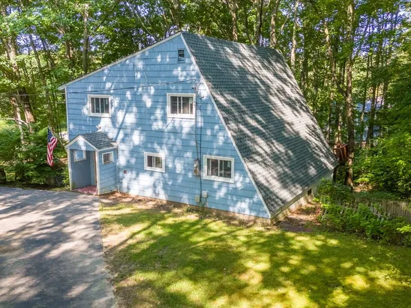 12 Webster Lane, Barnstead, NH 03225