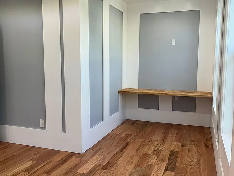 113 Lloyd — Photo 11