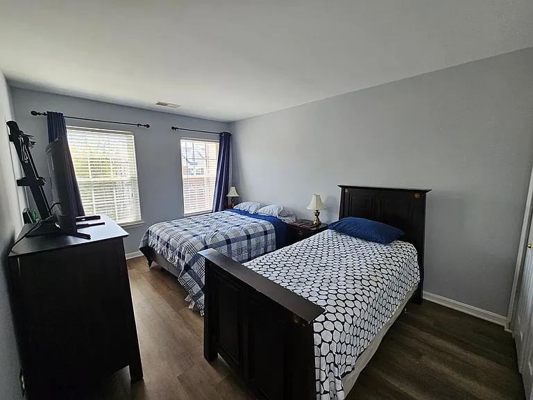 1201 Cambria Ter NE — Photo 17