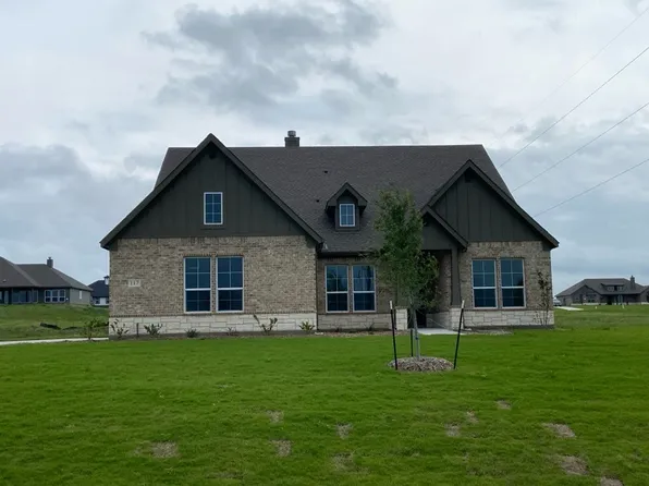117 Big Sky Rd, Decatur, TX 76234