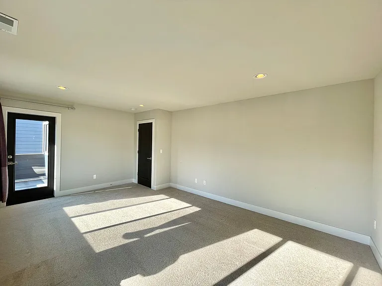 1525 184th St SW — Photo 17