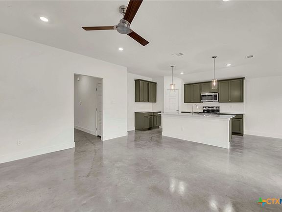 5th image of 1131 Lexington Dr