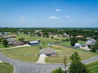 6623 Meadow Ridge Cir, Nevada, TX 75173