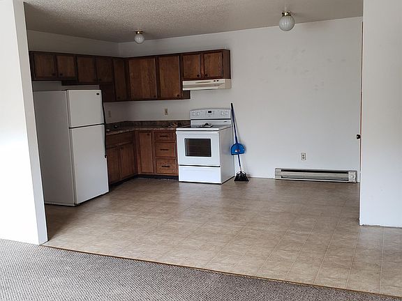 2nd image of 424 1st Ave NW APT 7