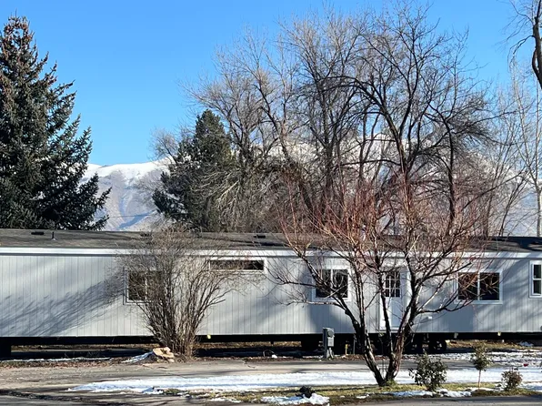 493 Valley View Dr, Hyrum, UT 84319