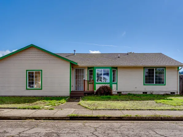 1150 N 16th St, Cottage Grove, OR 97424