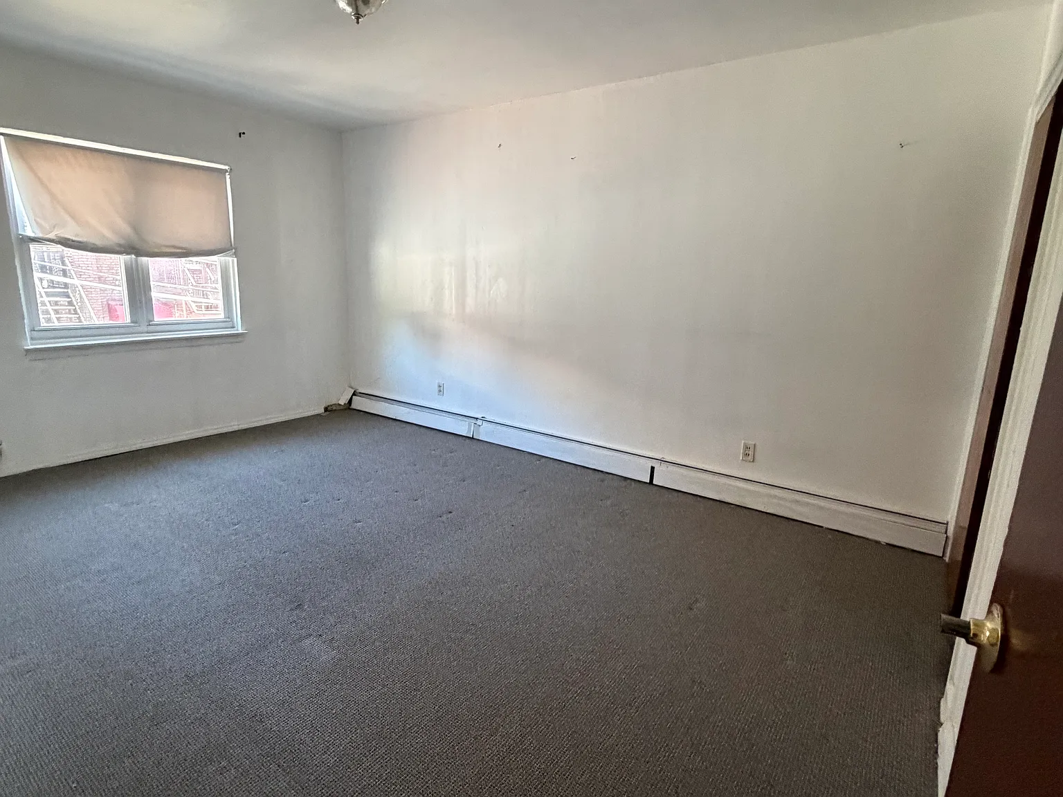 2 bed, 1100 sqft, $2,400 — Photo 4