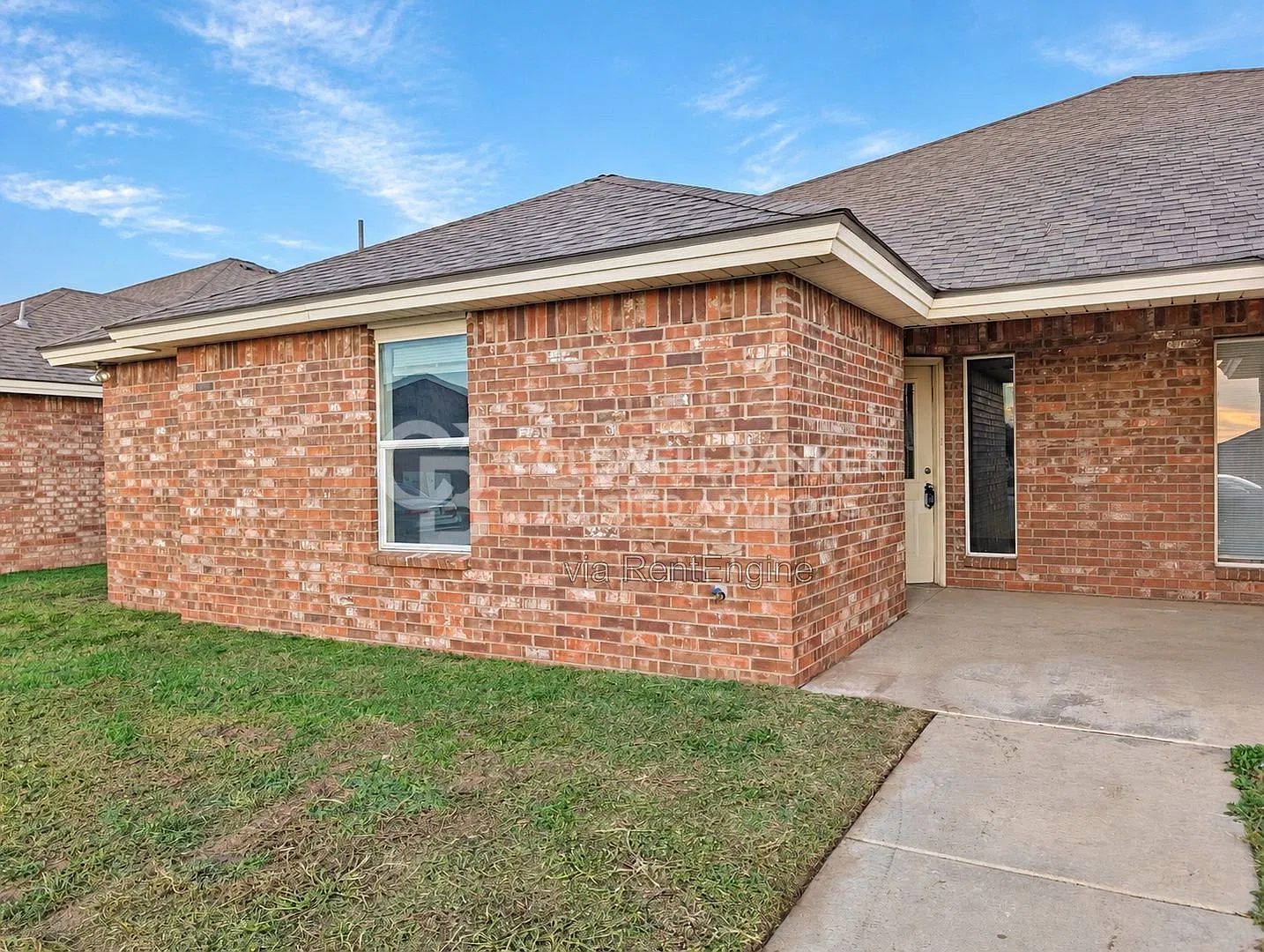 3 bed, 3.0 bath, 1366 sqft, $1,175 — Photo 1