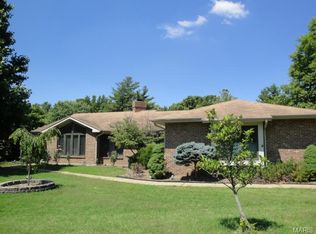 2717 N Ballas Rd, Saint Louis, MO 63131