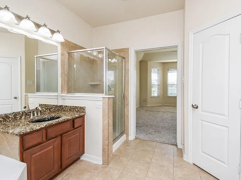 6203 Ledger Ln — Photo 21