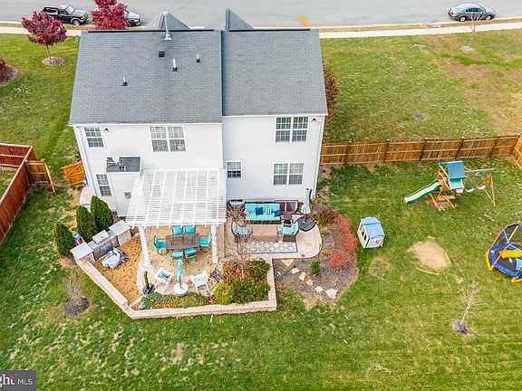 2nd image of 139 Cedar Mountain Dr