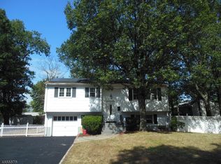 222 Hillcrest Ave, Somerset, NJ