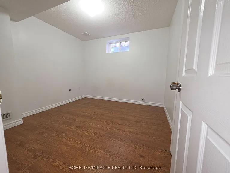 59 Rollingwood Dr #BASEMENT — Photo 7