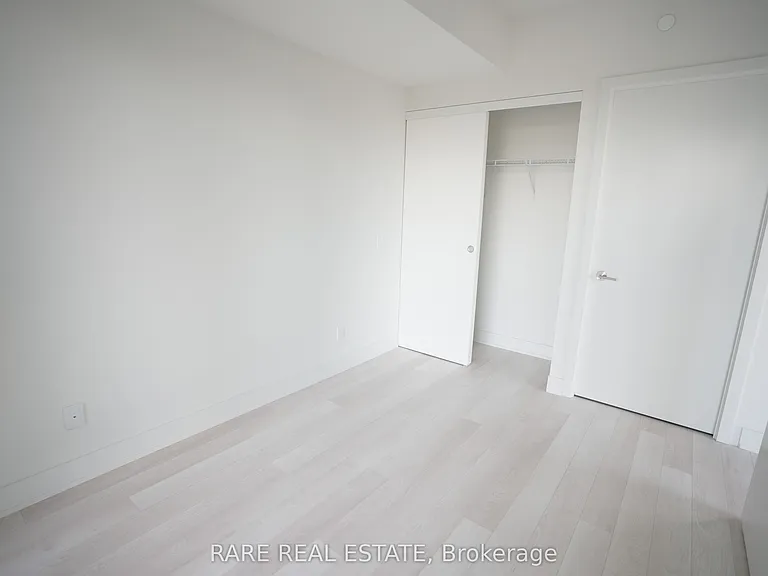 8 Cumberland St #2502 — Photo 11