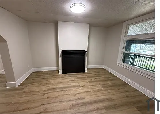 4 bed, $2,300 — Photo 3