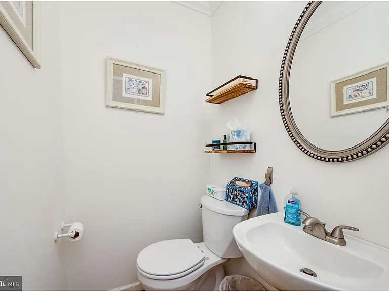 1211 Fredrick Blvd — Photo 11