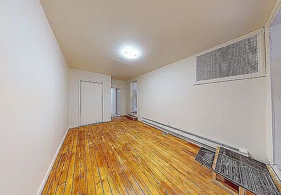 5th image of 2059 E 33rd St #1