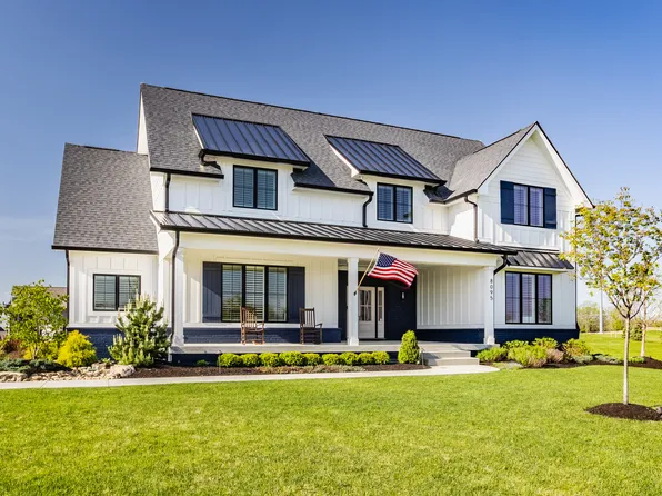 8095 Melbourne Pl, Zionsville, IN 46077