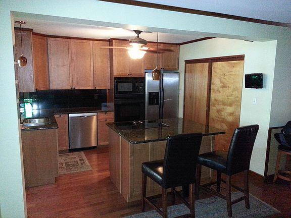 5th image of 8024 Pine Hill Dr
