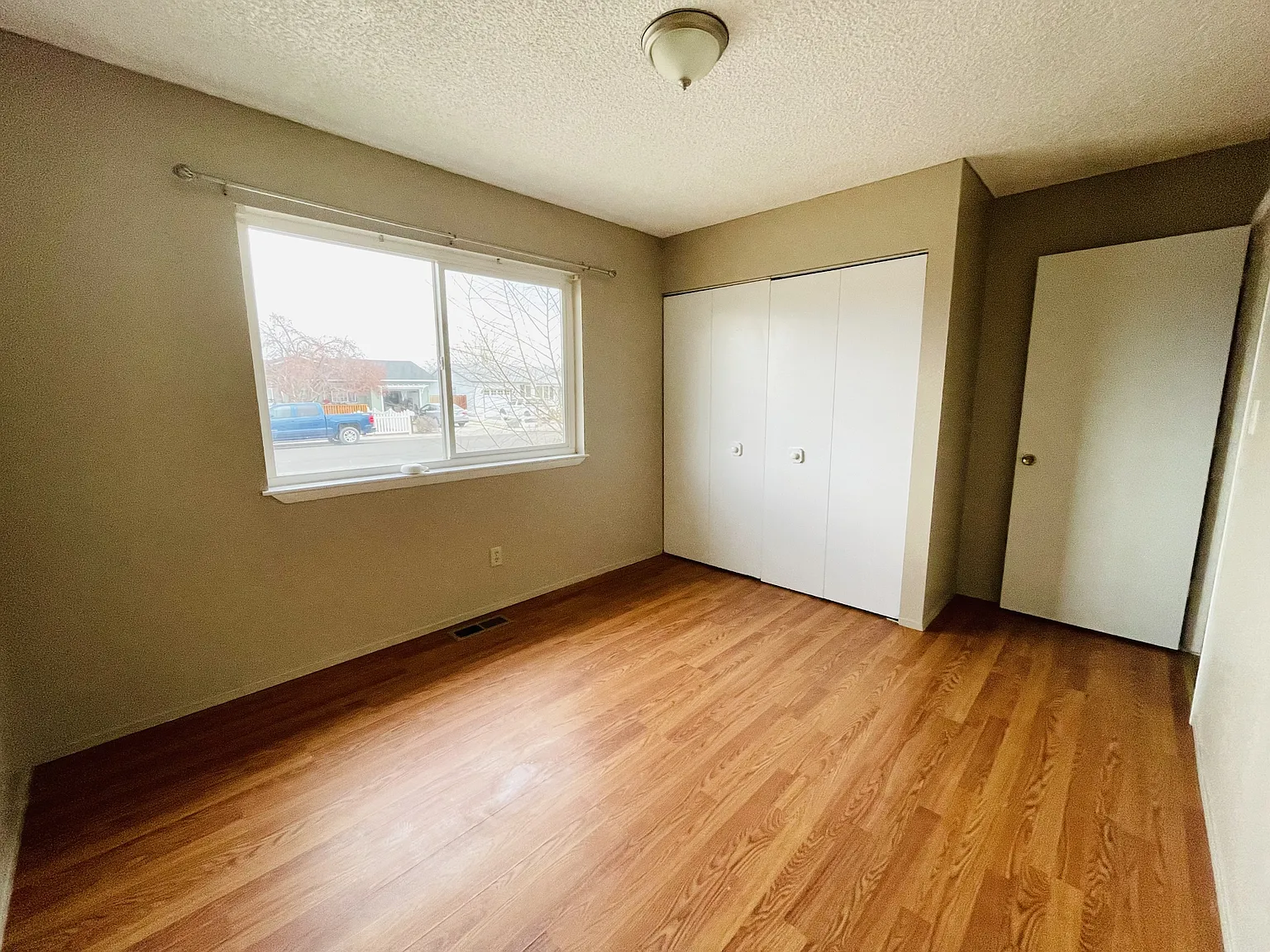 1041 Warwick Avenue - 1 — Photo 4