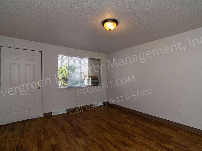 4912 S Iowa Ave — Photo 6