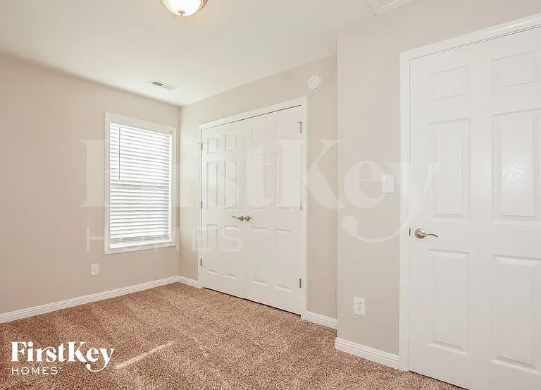 3113 Strong Box Ln — Photo 12