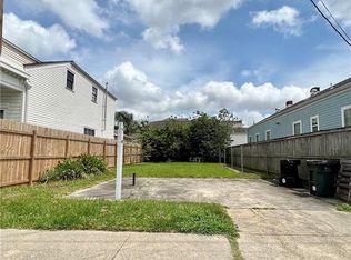 1109 Valence St, New Orleans, LA 70115
