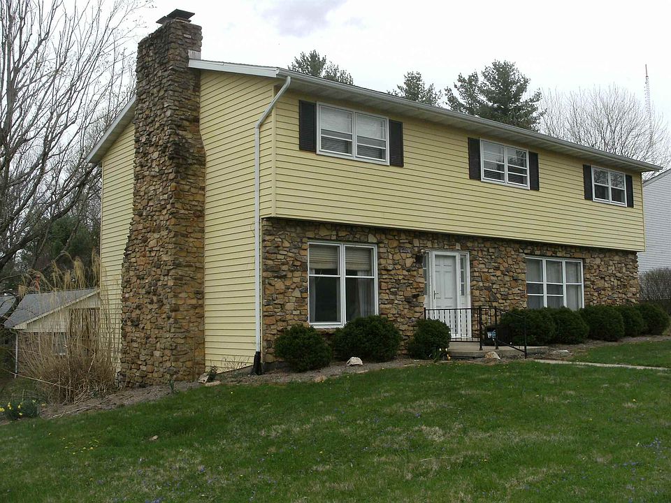 1st image of 2601 E Roundhill Ln