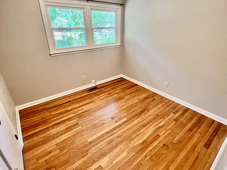 14 Braddock Cir — Photo 9