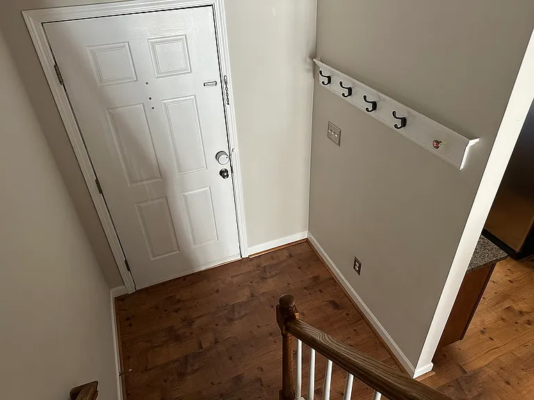 1344 Green Oaks Ln #M — Photo 17