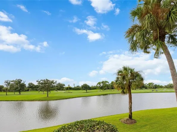 225 Wildwood LN, NAPLES, FL 34105
