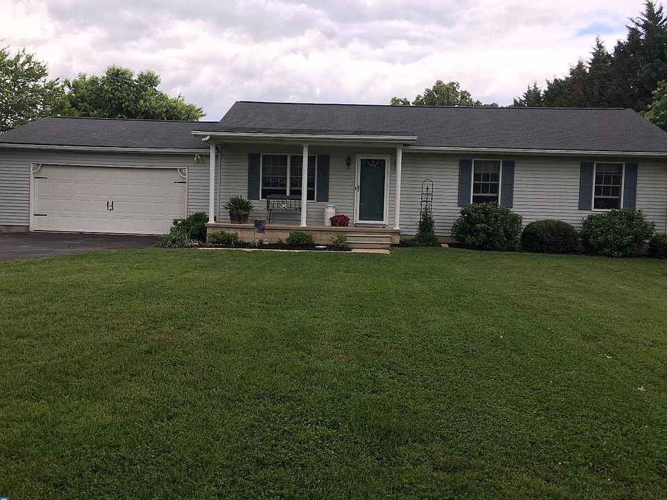 1st image of 321 Meadow Vista Dr