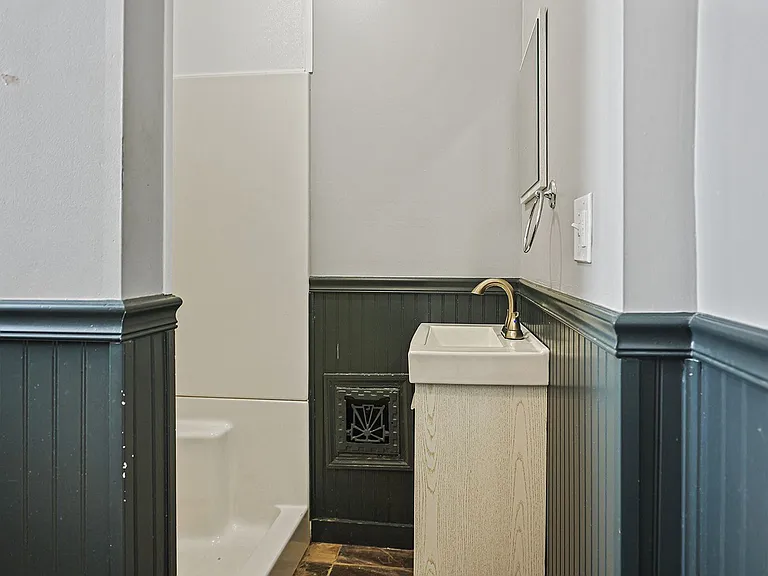 5228 Finkman St #1F — Photo 13