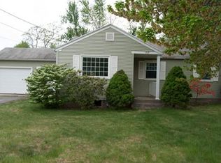 109 Sunflower Ave, Chicopee, MA 01013