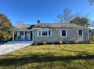 48 Wild Hunter Rd, Yarmouth Port, MA 02675