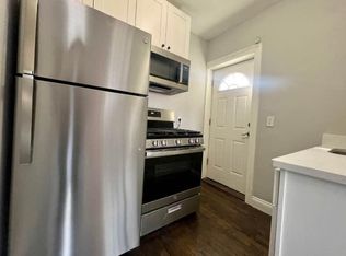 3141 N Springfield Ave #D4, Chicago, IL 60618