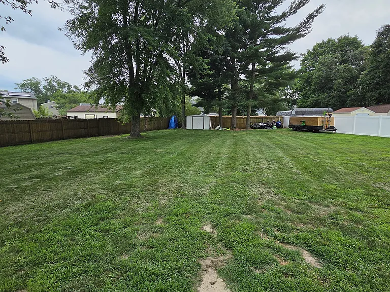 15 Albertus Dr — Photo 2
