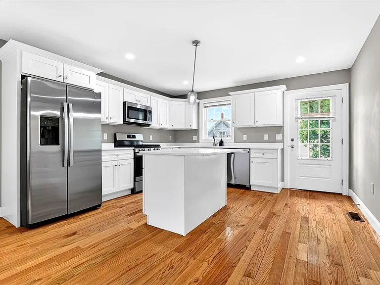 24 Crest Ave #1 — Photo 2